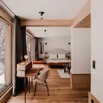 Hotel The Comodo Bad Gastein, A Member Of Design Bad Gastein