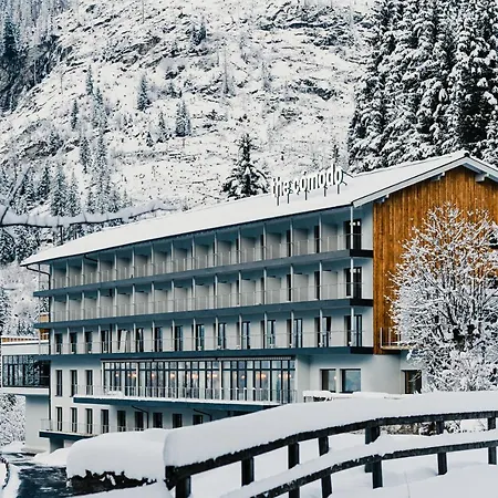 Hotel The Comodo Bad Gastein, A Member Of Design *