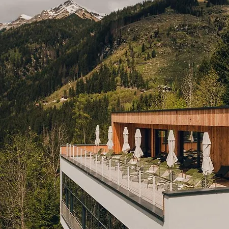 The Comodo Bad Gastein, A Member Of Design Hotel Bad Gastein