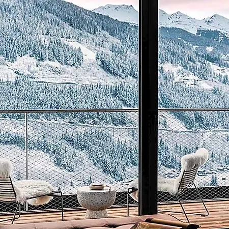 Hotel The Comodo Bad Gastein, A Member Of Design 4*